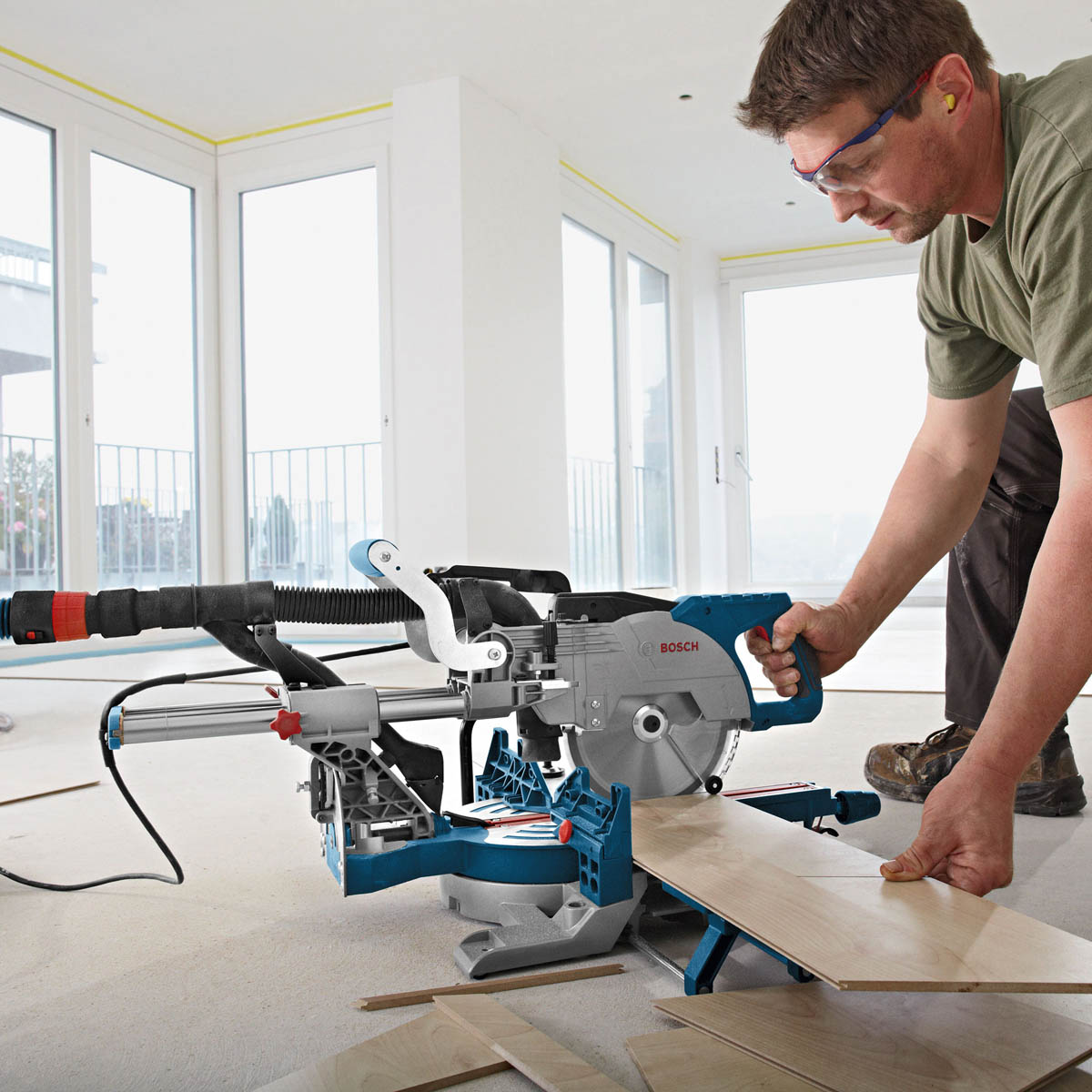 Bosch Sliding Mitre Saw Professional GCM 8 SJL 216mm Double Compound 1400W 230V - Image 2