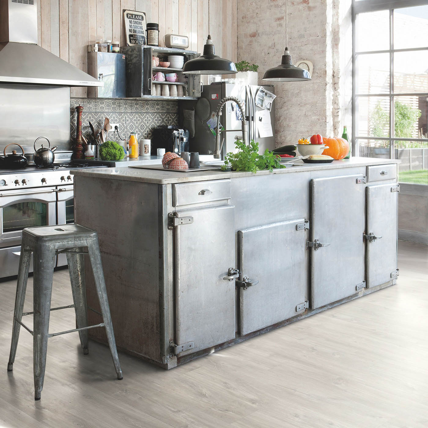 Quick-step Vinyl Planks Matt Ash Oak Wood Effect Textured Modern 2.13m² - Image 2