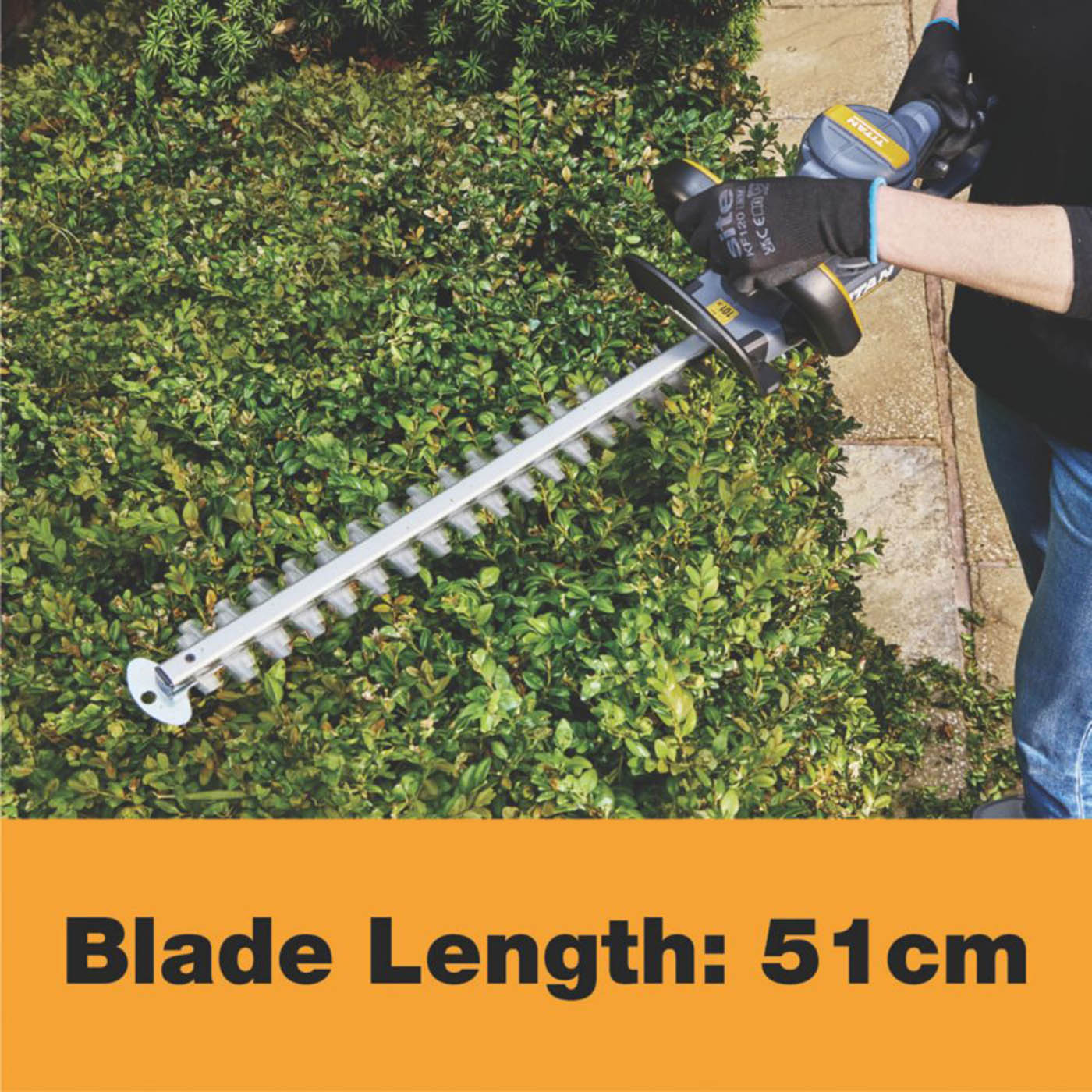 Titan Hedge Trimmer Electric TTB1178GHT 50cm Garden Pruner Cutter 550W - Image 4
