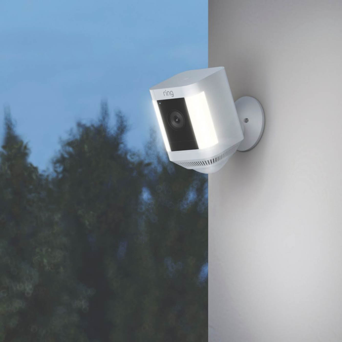 Ring Smart Camera With Spotlight PIR Wireless 2 Way Audio Outdoor Home Security - Image 2