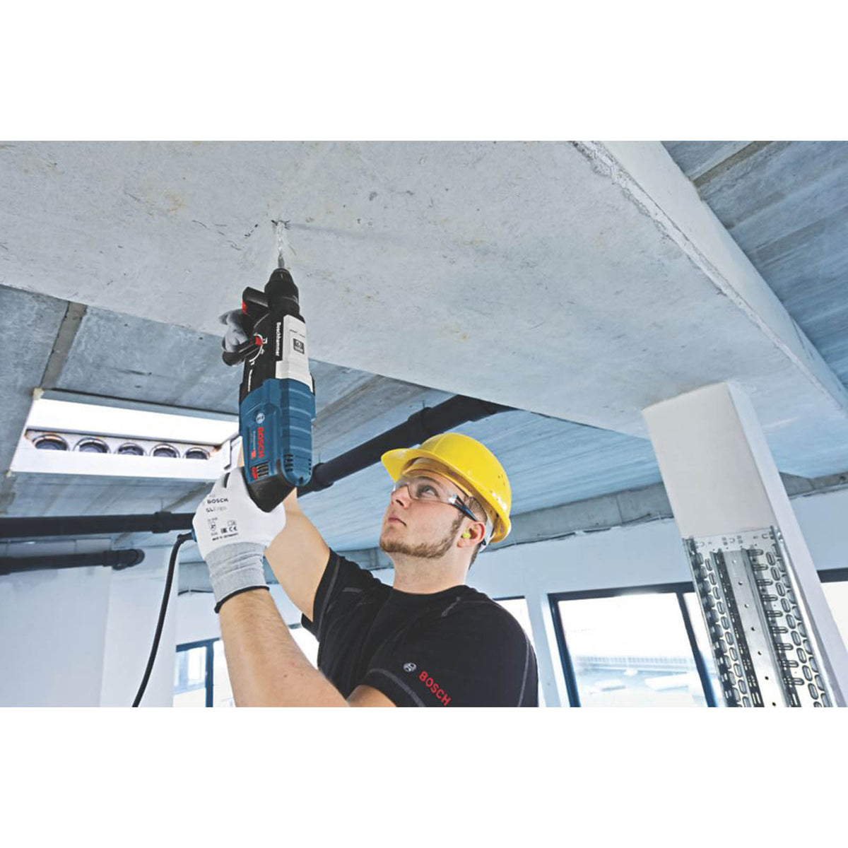 Bosch GBH 2-28 2.9kg Electric SDS Plus Drill 110V - Image 2