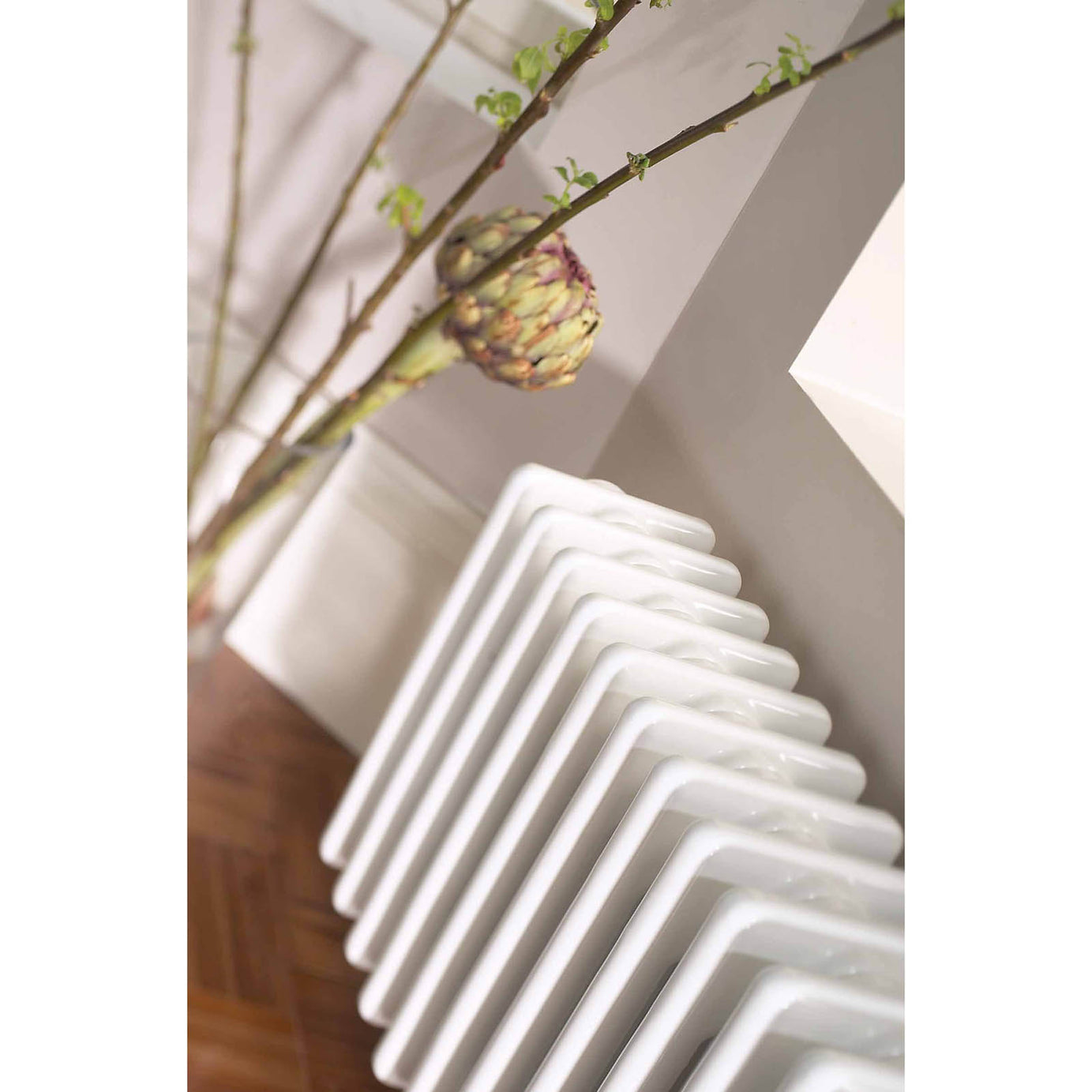 Acova 4 Column Radiator White Steel Horizontal 3145BTU Traditional H30xW104.2cm - Image 5