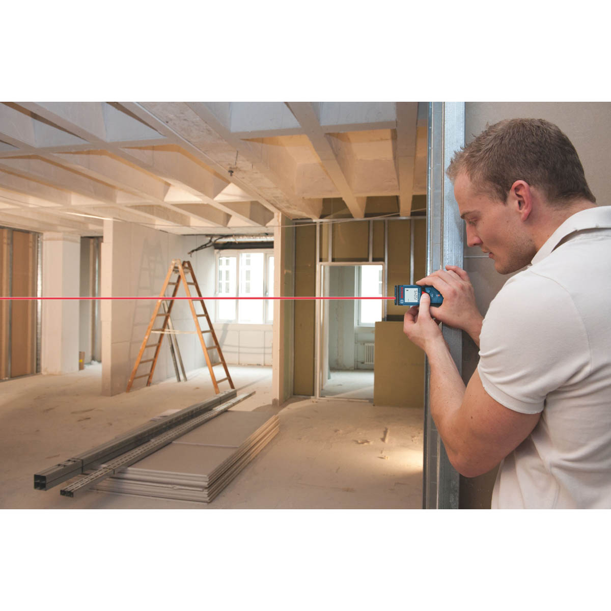 Bosch Laser Distance Measurer Cordless 40m Backlit Display Indoor Reliable - Image 9