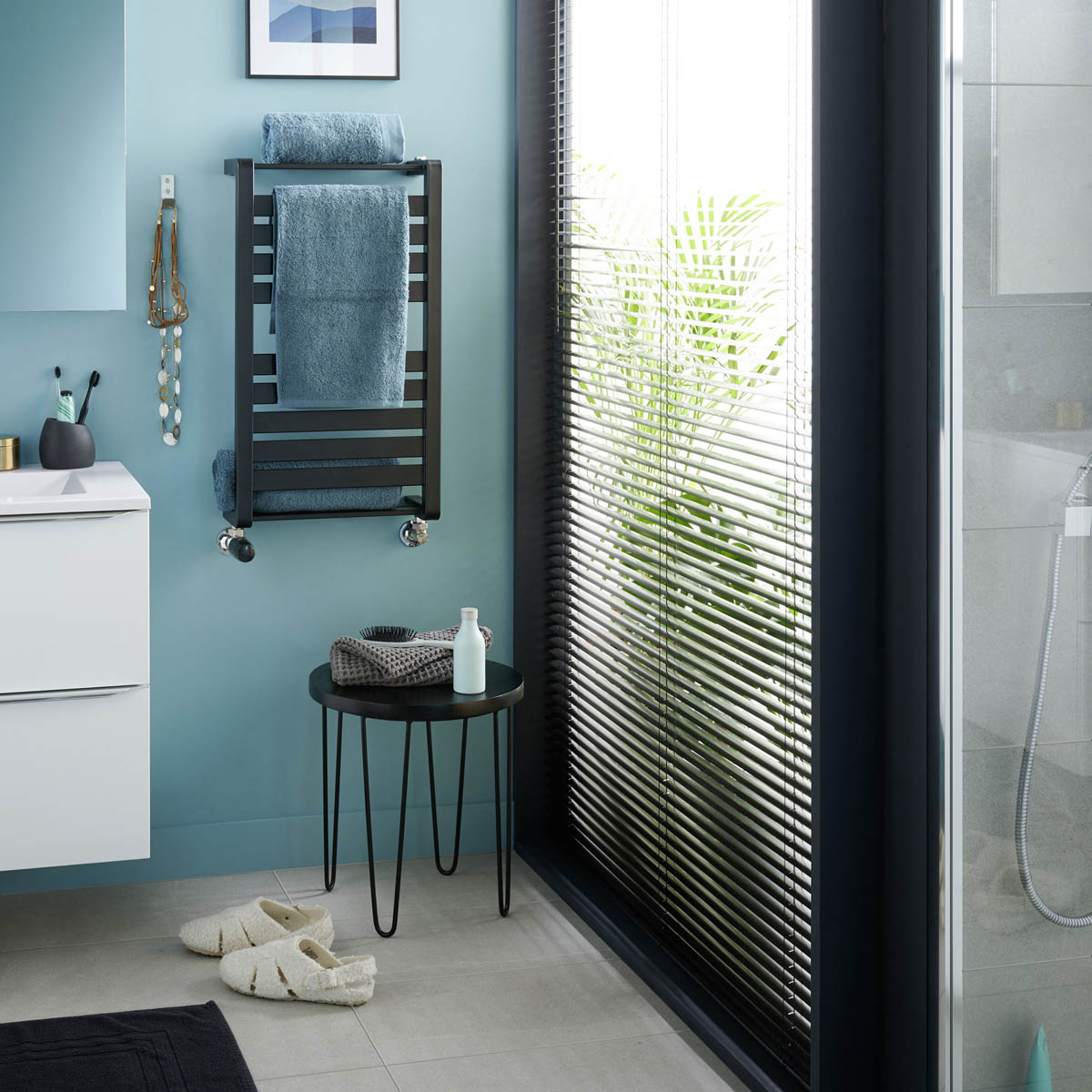 Towel Rail Radiator Anthracite Vertical Flat Bathroom Warmer (H)70x(W)40cm - Image 2