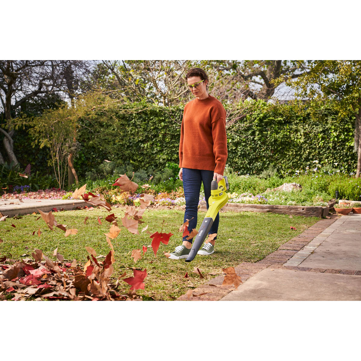 Ryobi ONE+ Garden Leaf Blower OBL1820S Cordless Lightweight 18V Li-Ion Body Only - Image 4