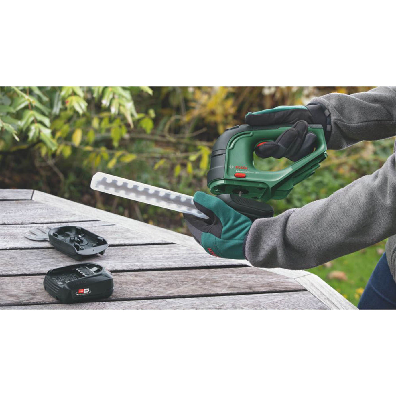 Bosch Grass Shears Cordless 18V Li-Ion AdvancedShear Trimmer Hand Held Body Only - Image 2
