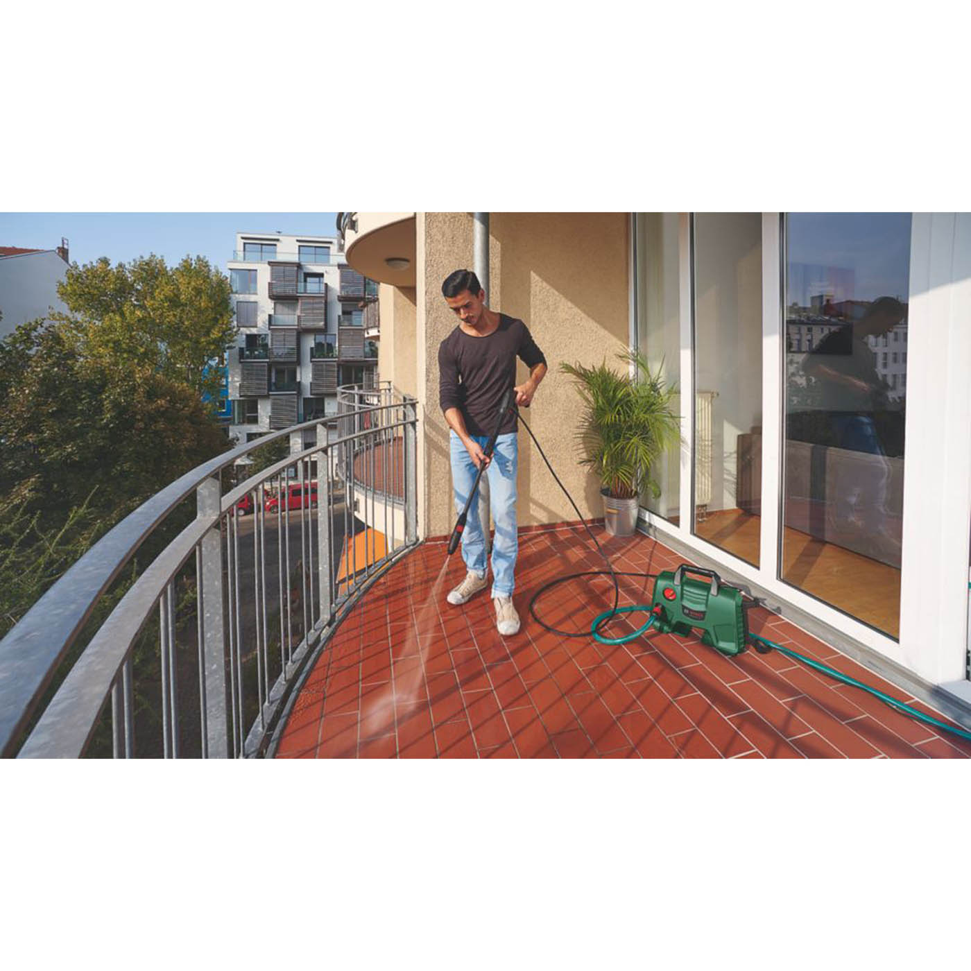 Bosch High Pressure Washer Jet EasyAquatak 110bar Corded Electric 1300W 240V - Image 5