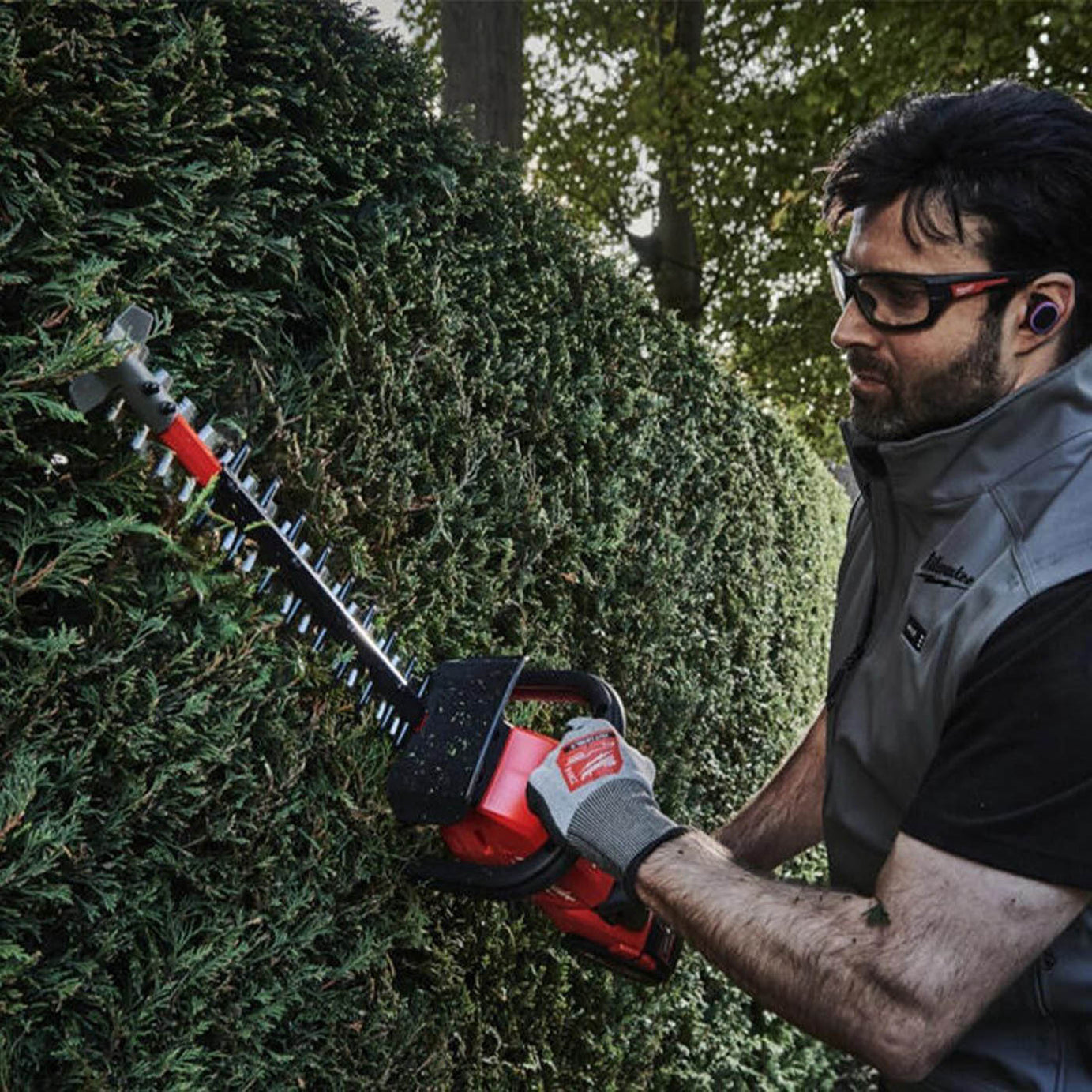 Milwaukee Hedge Trimmer Cordless 18V Li-Ion M18 FUEL FHET45-0 45cm Body Only - Image 6