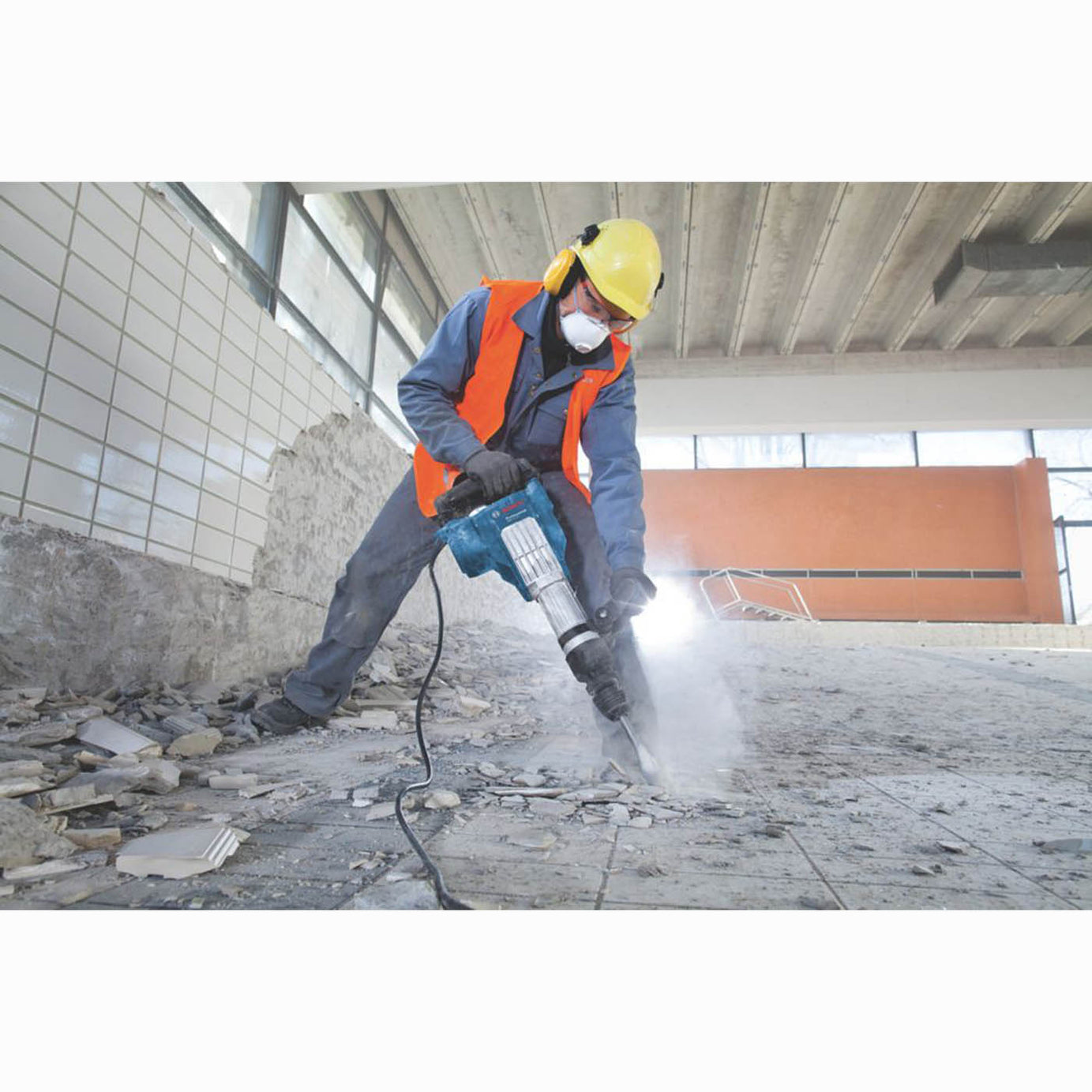 Bosch Concrete Breaker Electric 110V GSH11VC SDS Max Demolition Hammer 1700W - Image 3