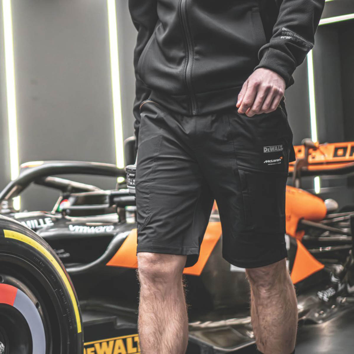 DeWalt Mens Work Shorts Jogger Black Stretch McLaren F1 Team Temple M 32-40" W - Image 5