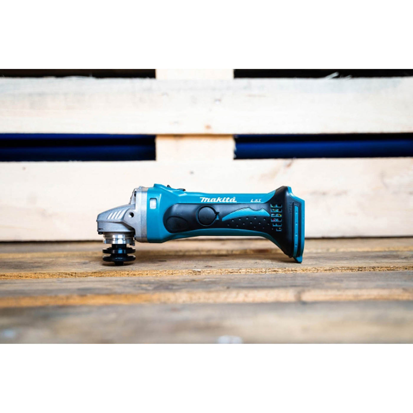 Makita BGA452Z 18V 115mm Grinder Body Only - Image 4